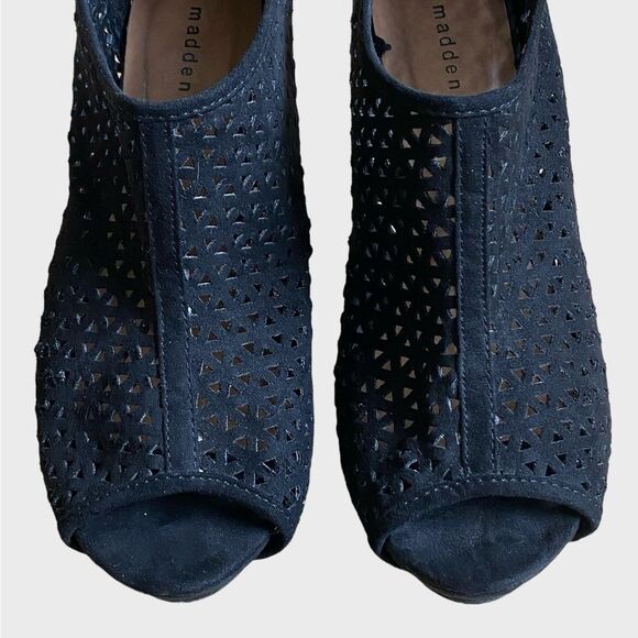 Madden Girl High Heel Ankle Booties Size 9 Black Perforated Open Toe Zipper - Picture 5 of 15